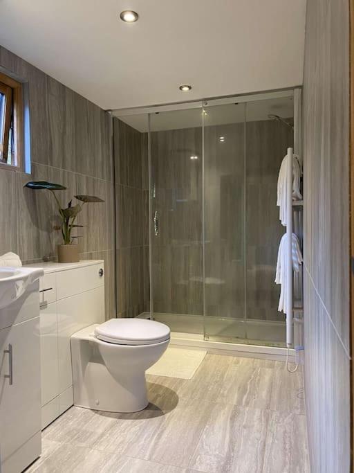 Cosy 1 Bedroom Country Lodge With Free Parking Watlington  Exterior foto